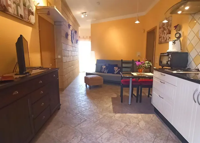 아파트 Casa Tamara Quiet Flat With Pool Great View Of The Mountains And The Sea