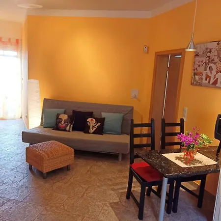 Casa Tamara Quiet Flat With Pool Great View Of The Mountains And The Sea Apartamento La Cisnera