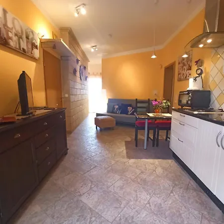 Appartamento Casa Tamara Quiet Flat With Pool Great View Of The Mountains And The Sea