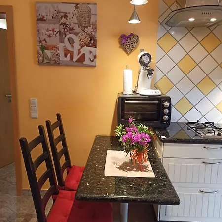 Casa Tamara Quiet Flat With Pool Great View Of The Mountains And The Sea